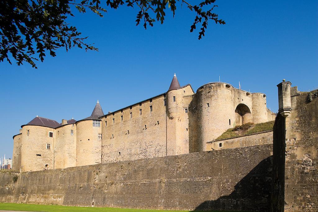 Hotel Le Chateau Fort De Sedan Exterior photo